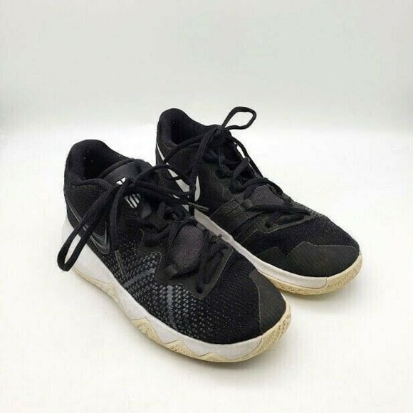 NIKE Kyrie Flytrap GS Basketball Shoes Black AA1154-001 Youth Size 4 Women's 6 - Picture 2 of 7